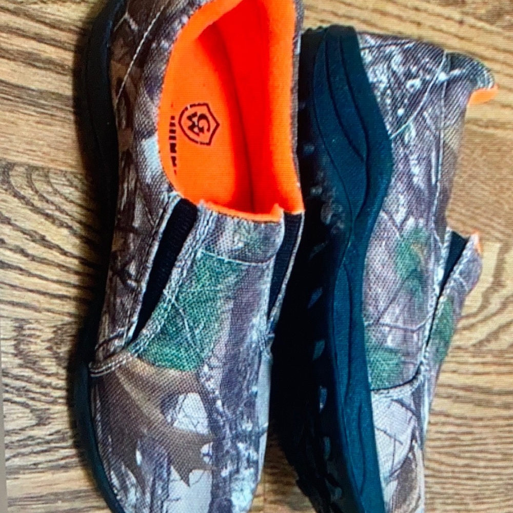 Game Winner Real Tree Camo slip on shoes